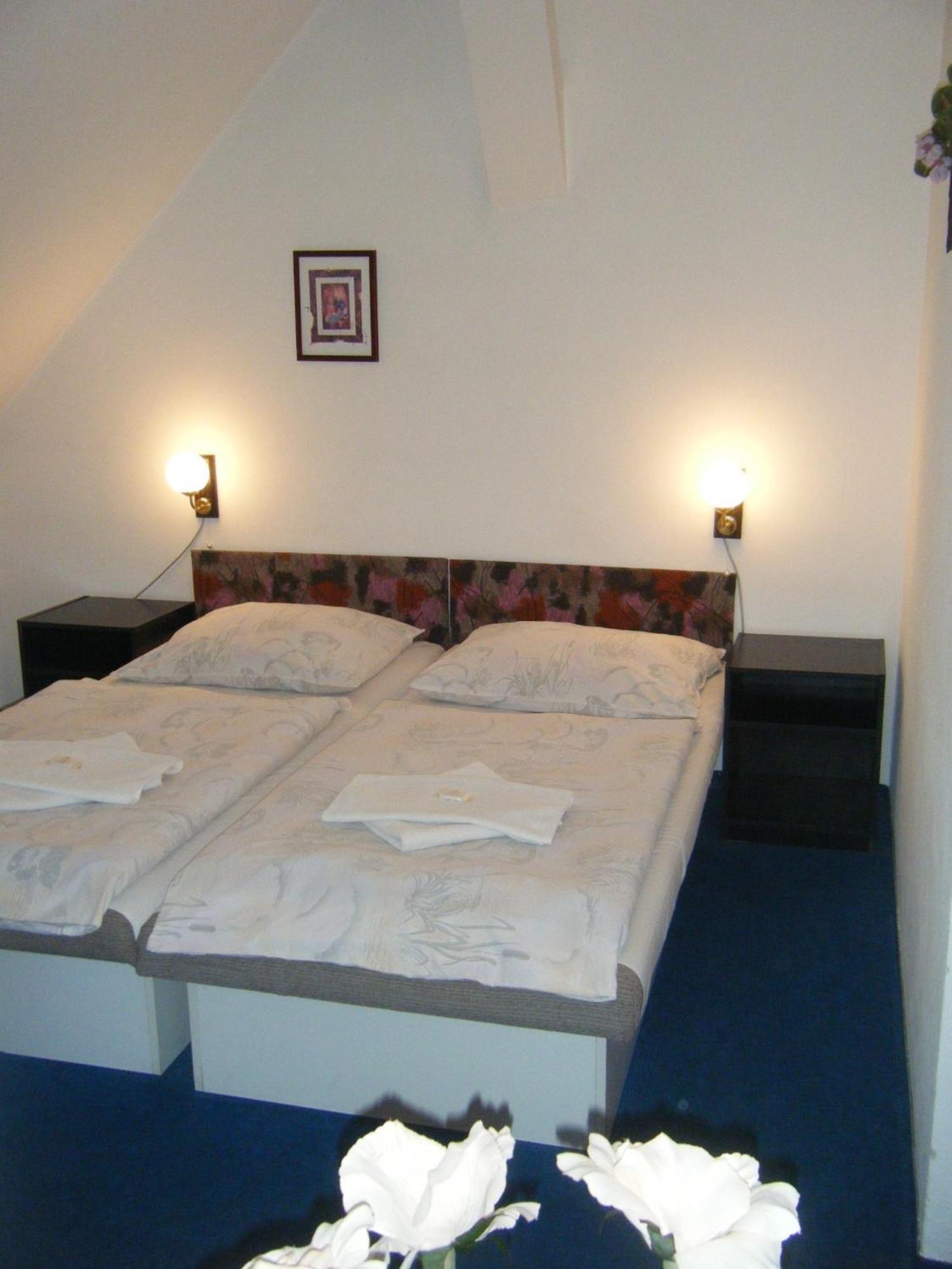 Hotel Parkan Прахатице Стая снимка