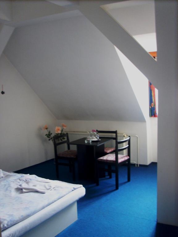 Hotel Parkan Прахатице Стая снимка